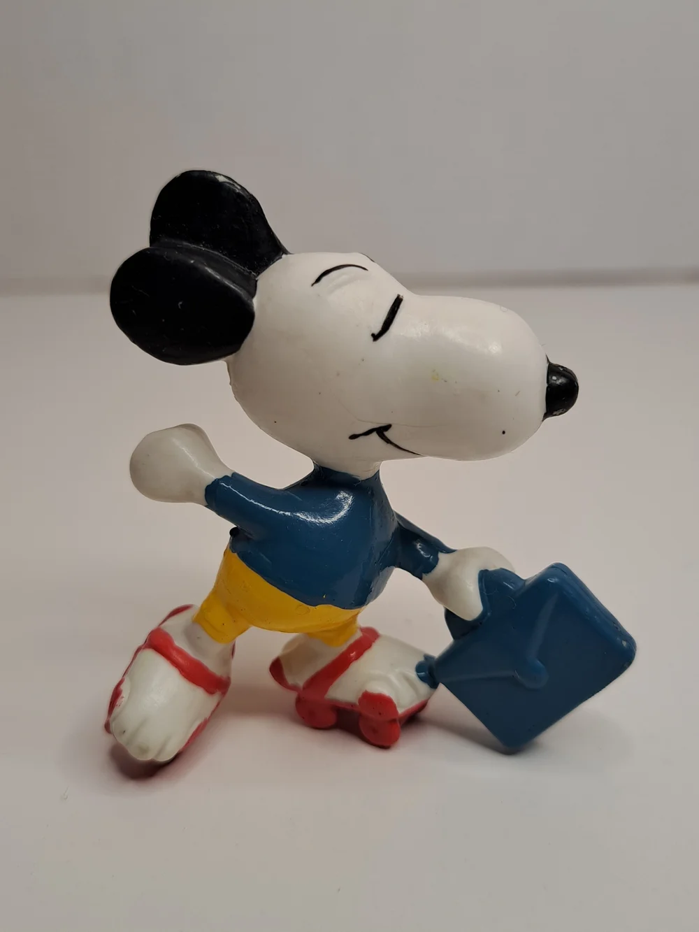 Vintage 1966 Peanuts Farmer Characters' Lucy, Linus, Charlie Brown, and Snoopy